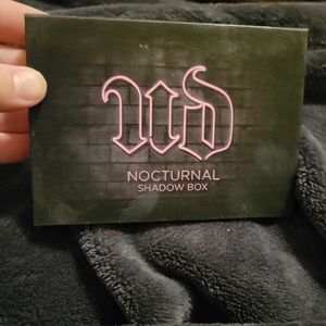 Urban decay shadow box pallet